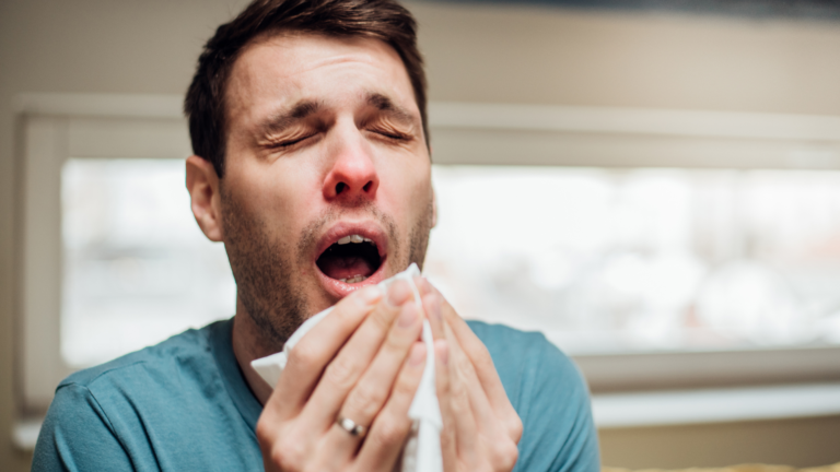Allergic Rhinitis (Hay Fever): Symptoms, Causes, Diagnosis & Treatment